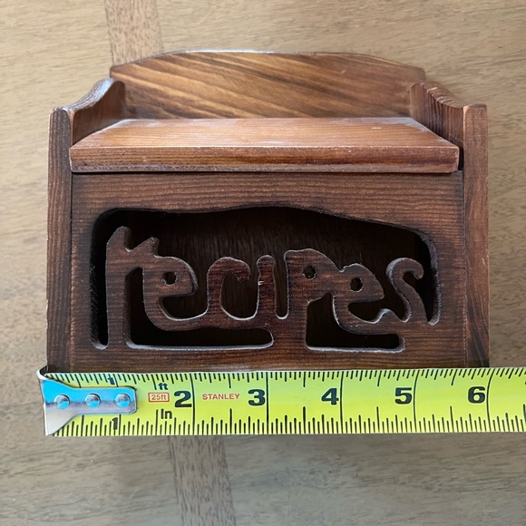 Vintage 1970s Wooden Farmhouse Style Recipe Box - Picture 9 of 10